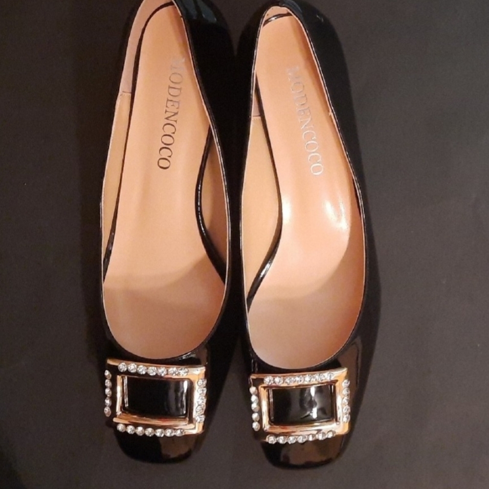 Black Heels with Crystal Embellished Buckle